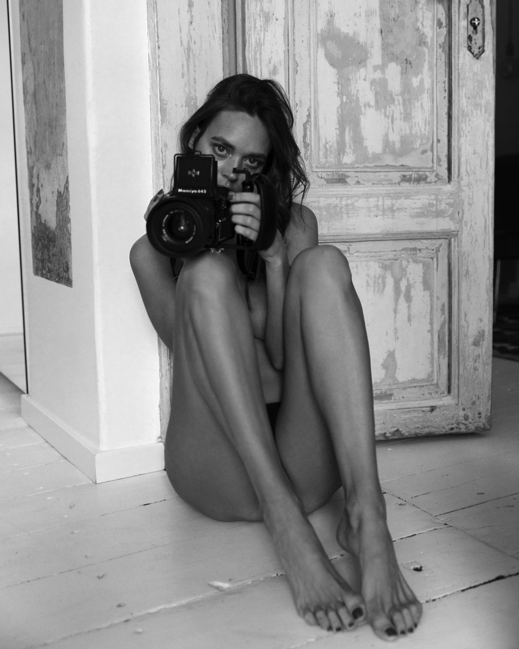 Dovile Virsilaite Nude  Sexy (14 Photos)
