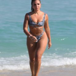 Eleonora Srugo Enjoys a Day at the beach in Miami 44 Photos