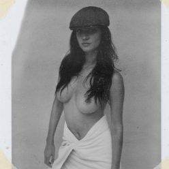 Elizabeth Elam Sexy 038 Topless 10 Photos