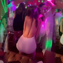 Emily Ratajkowski Showcases Her Tits and Ass 8 Photos Video