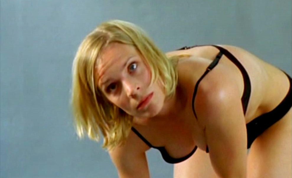 Eva Meier Nude  Sexy Collection (17 Pics + Videos)