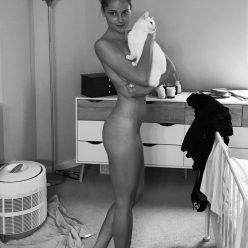 Genevieve Morton Nude Hot Photo