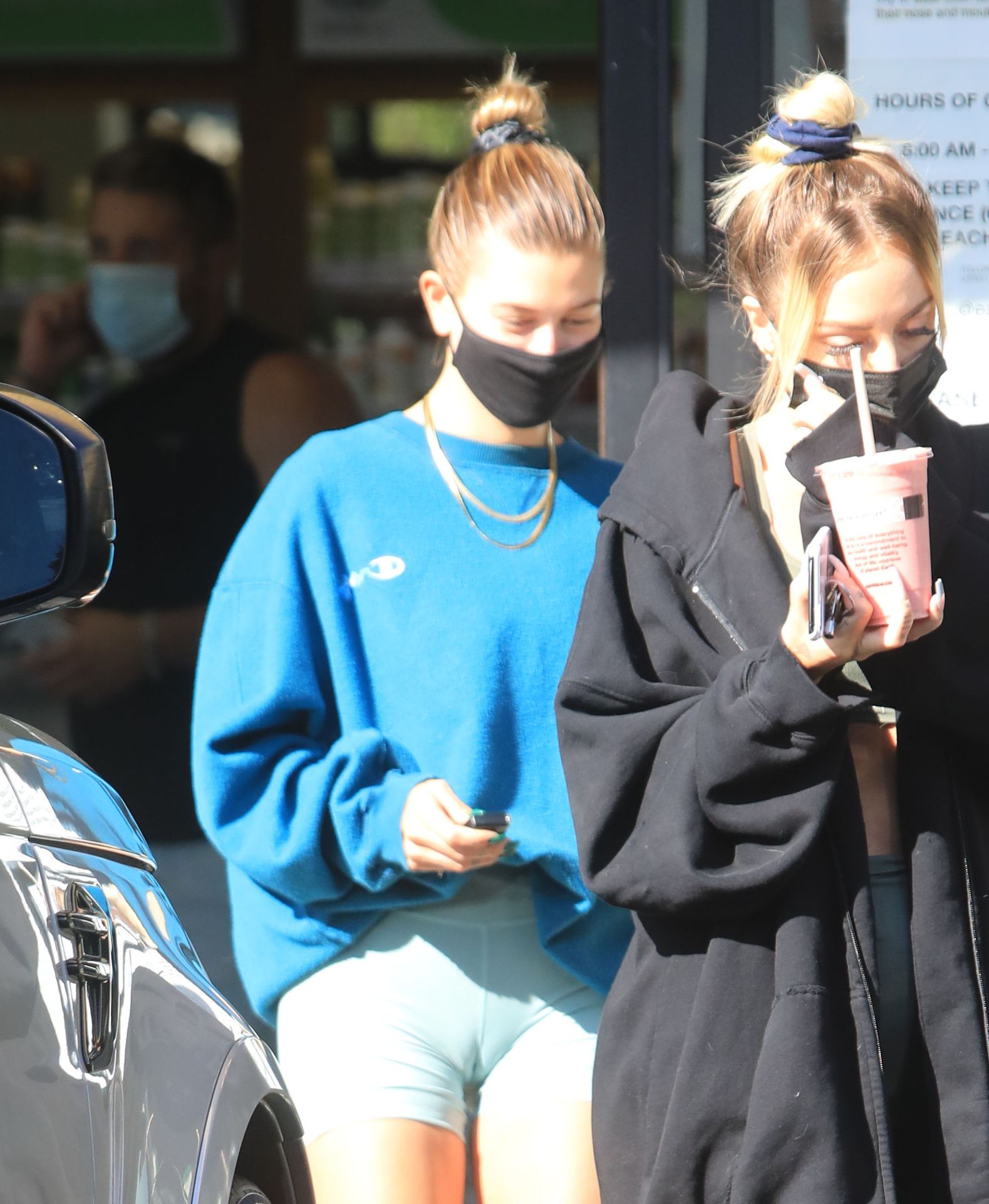 Hailey Bieber Showcases Her Supermodel Stems at The Juice Bar with Her Gal Pals (23 Photos)