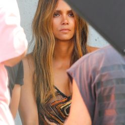 Halle Berry Shows Off Her Nude Boobs in LA 30 Photos