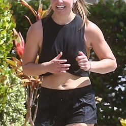 Hannah Brown Goes Jogging with her Trainer During Self Quarantine in Florida 43 Photos