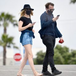 Heather Graham is Pictured Out with a Mystery Man in Los Angeles 30 Photos