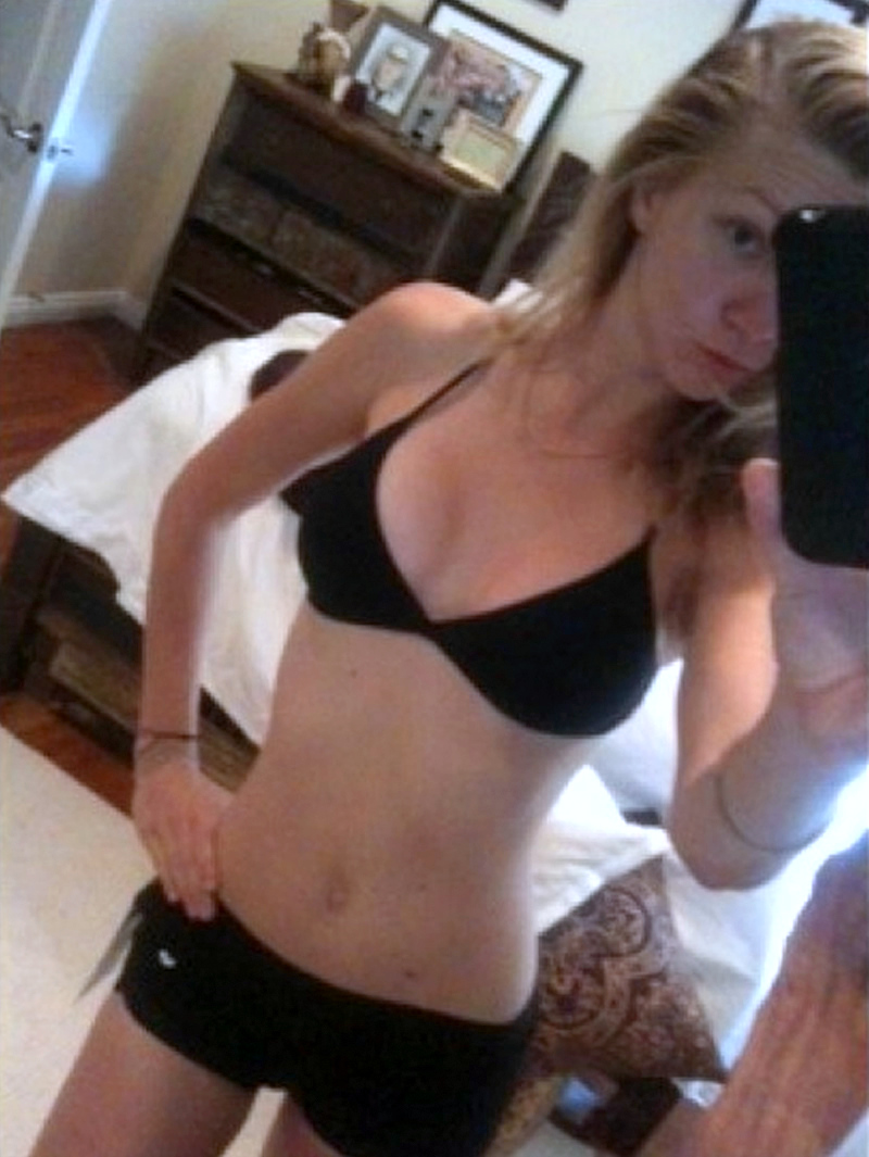Heather Morris Naked (Old leaked 12 photos)