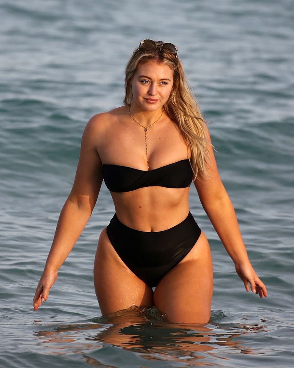 Iskra Lawrence Sexy