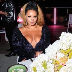 Jillian Hervey Flaunts Her Cleavage at the LaQuan Smiths Dinner 6 Photos