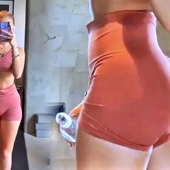 Jordyn Jones Shows Nice Cameltoe and Sexy Butt in a Gym 12 Pics Video