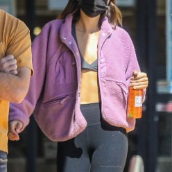 Kaia Gerber Shows Off Her Abs While Grabbing a Coffee at Blue Bottle Coffee 20 Photos