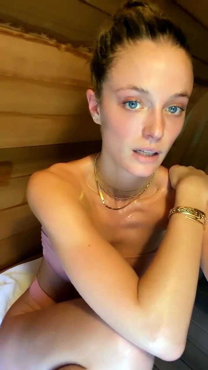 Kate Bock Looks Hot in the Gym and in the Sauna (5 Pics + Video)
