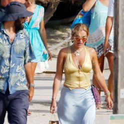 Kate Moss 038 Rita Ora Meet for Lunch During Their Spanish Holiday 25 Photos