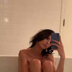 Kendall Jenner Nude 2 Pics
