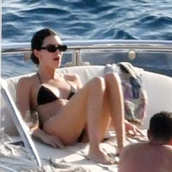 Kendall Jenner Packs on the PDA with Boyfriend Devin Booker in Salerno 116 Photos