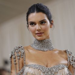 Kendall Jenner Poses in a 8216Naked8217 Dress at the 2021 Met Gala 150 Photos