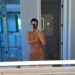 Khloe Kardashian Topless 5 Pics Video