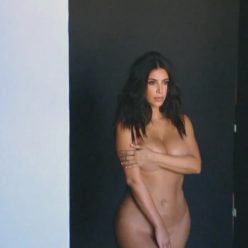 Kim Kardashian Naked 5 Photos