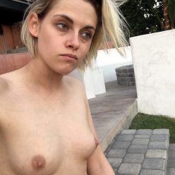 Kristen Stewart Nude Leaked The Fappening 1 New Selfie Photo