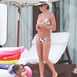 Kristin Cavallari Checks On Her Tan Lines During a Sunny Getaway in Cabo 55 Photos