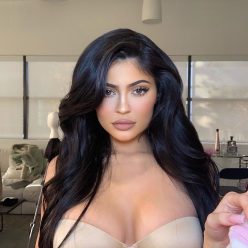 Kylie Jenner Sexy 4 Hot Pics