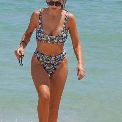 Lala Kent Enjoys Beach Day in Miami 8 New Photos