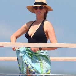 Laurene Powell Jobs 038 Eve Escape the US for a Holiday in Cannes 132 Photos