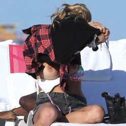Martha Graeff Goes Topless on the beach in Miami 7 Photos