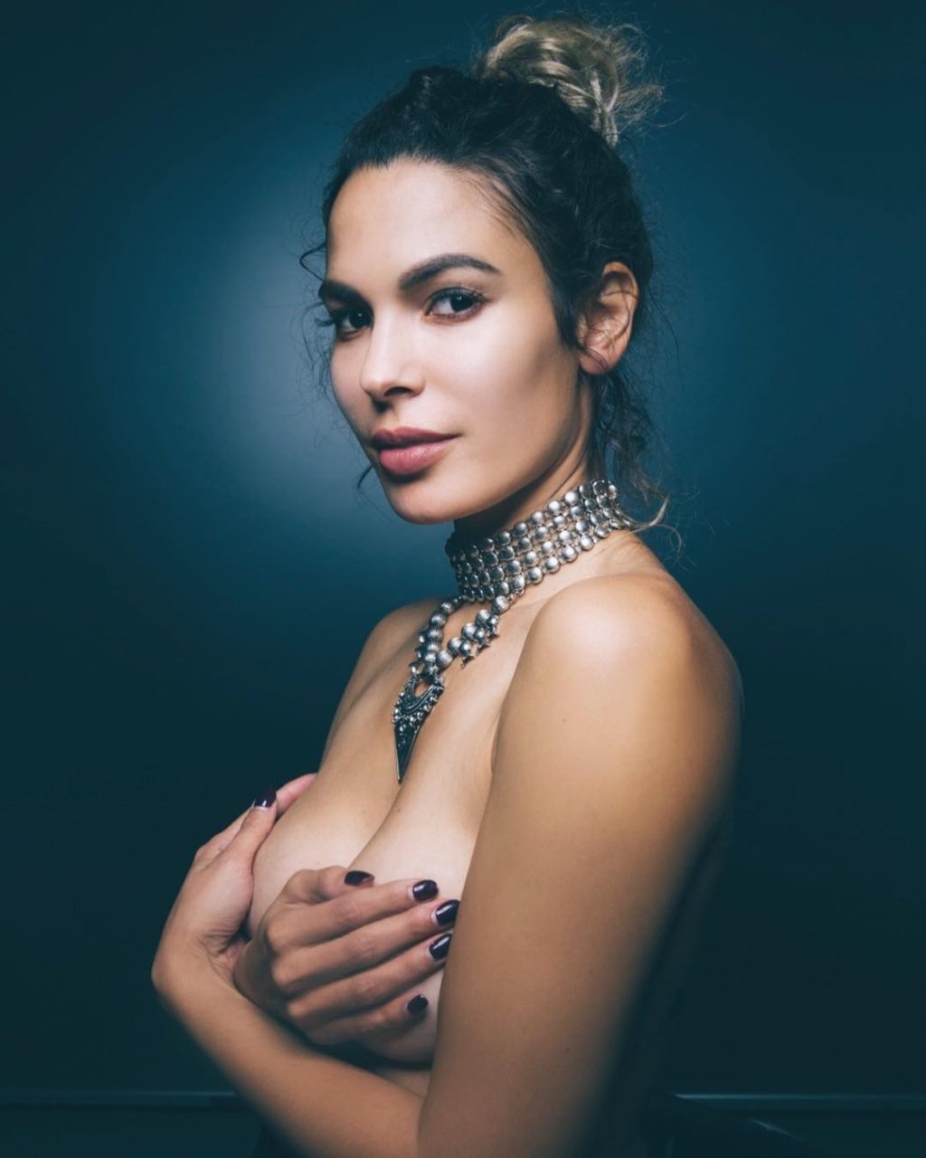 Nadine Velazquez Topless (1 Hot Photo)