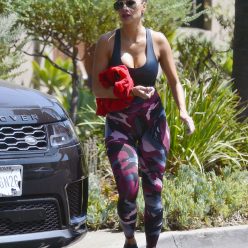 Nicole Scherzinger Leaves The Gym After a Gruelling Solo Workout in LA 13 Photos