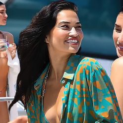 Nicole Williams Enjoys Yacht Party With Shanina Shaik And Other Chicks 23 Photos Video