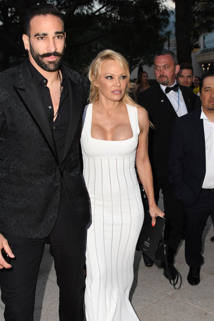 Pamela Anderson Sexy (24 Photos)