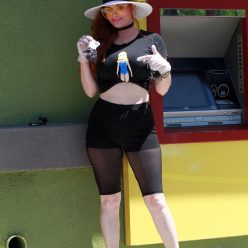 Phoebe Price Braves the Heat on Friday for an ATM Trip 26 Photos