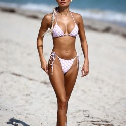 Pia Mia Looks Amazing in a Bikini on the Beach in Miami 57 Photos