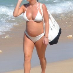 Pregnant Lauryn Goodman is Seen In a Bikini On The Beach 8 Photos