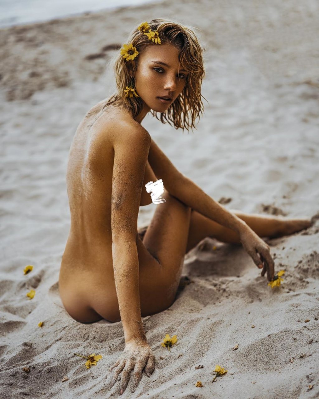 Rachel Yampolsky Nude (1 Photo)
