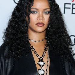 Rihanna8217s Charity Donates 5 Million for Global Coronavirus COVID 19 Pandemic Relief 25 Photos