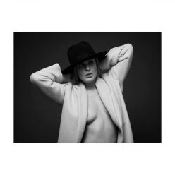 Rumer Willis Sexy 038 Topless 3 Photos