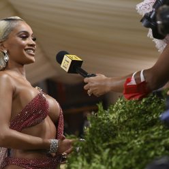 Saweetie Flaunts Her Boobs at the 2021 Met Gala in NYC 27 Photos
