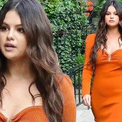 Selena Gomez is Pictured Stepping Out in NYC 34 Photos