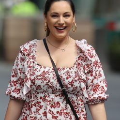 Sexy Kelly Brook Shows Off Her Cleavage in London 41 Photos