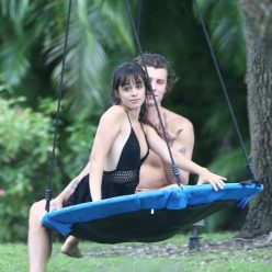 Shawn Mendes 038 Camila Cabello Are Having a Romantic Time on a Swing 26 Photos