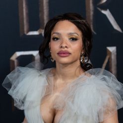 Sisi Stringer Shows Off Her Tits at the 8216Mortal Kombat8217 Premiere 38 Photos