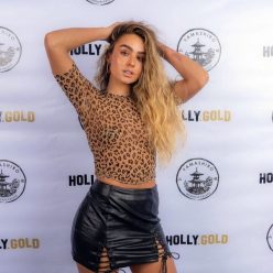 Sommer Ray Wows at the HollyGold USA Event 12 Photos