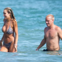 Sophie Habboo Shows Off Her Sensational Body on a Spanish Getaway 24 Photos