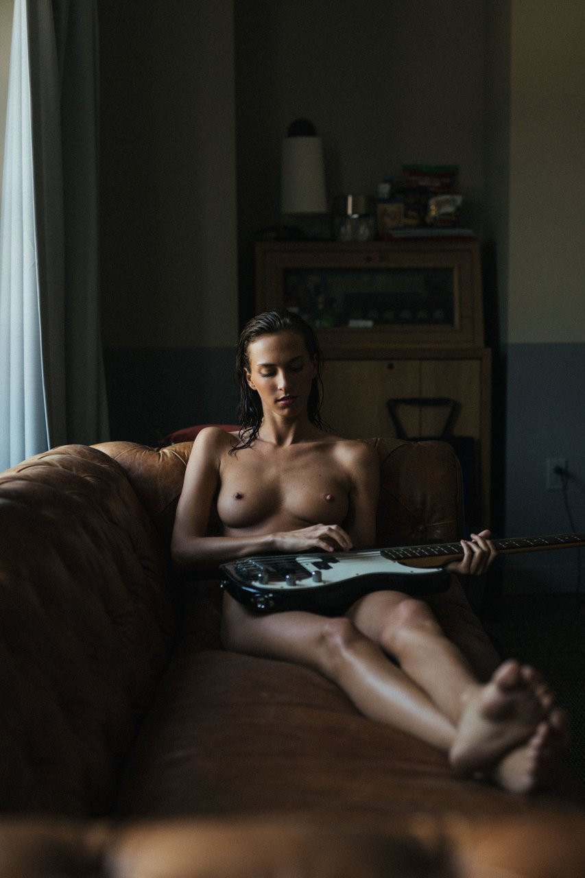 Stephanie Moore Naked (8 Photos)