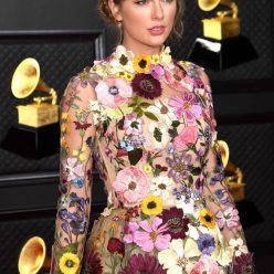 Taylor Swift Stuns at the 63rd Annual Grammy Awards 29 Photos