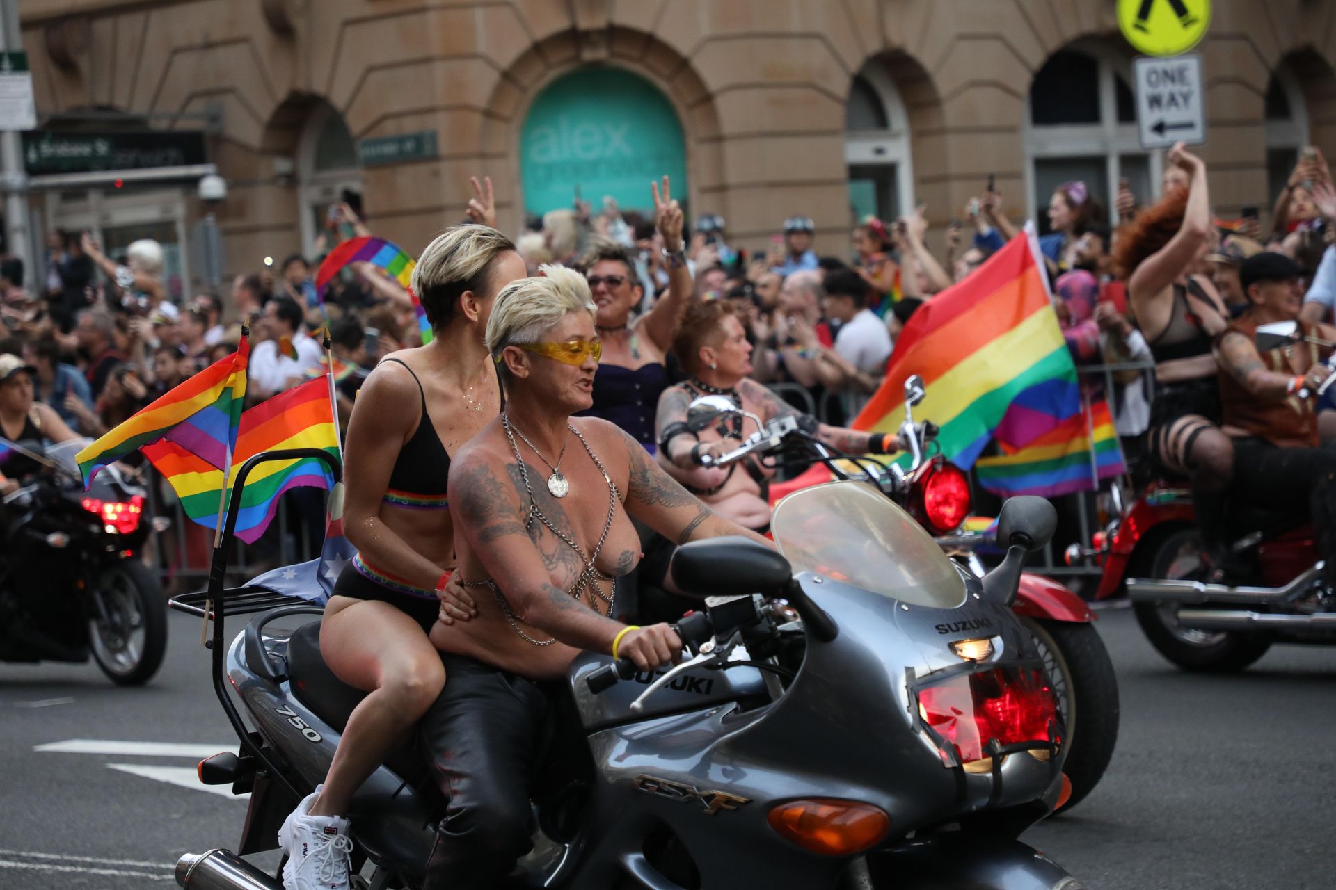 геи и лесбиянки в петербурги фото 7