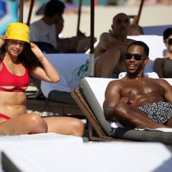 Victor Cruz is Seen on the Beach with YesJulz in Miami 26 Photos