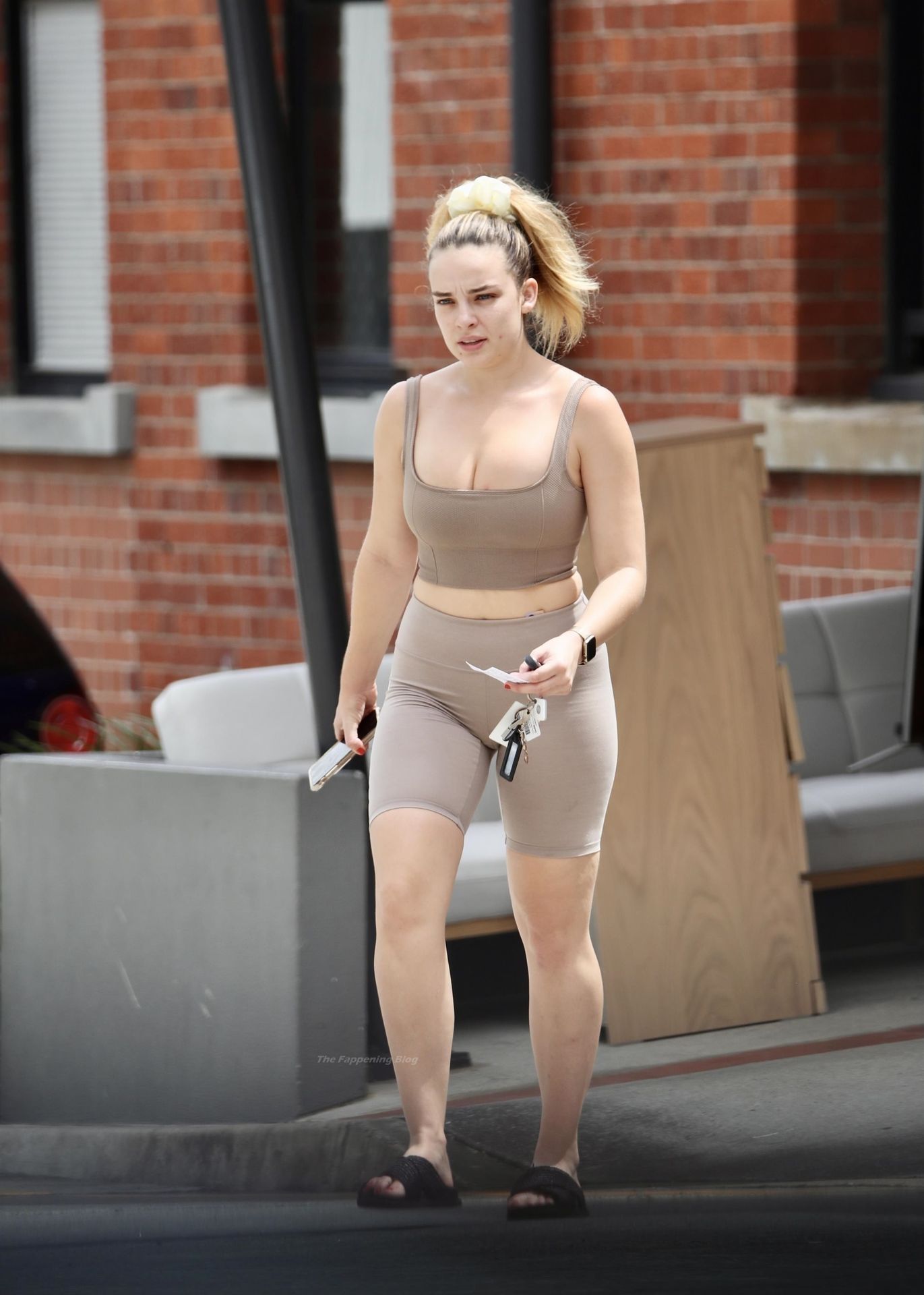 Abbie Chatfield Shows Off Her Curves in Brisbane (11 Photos)